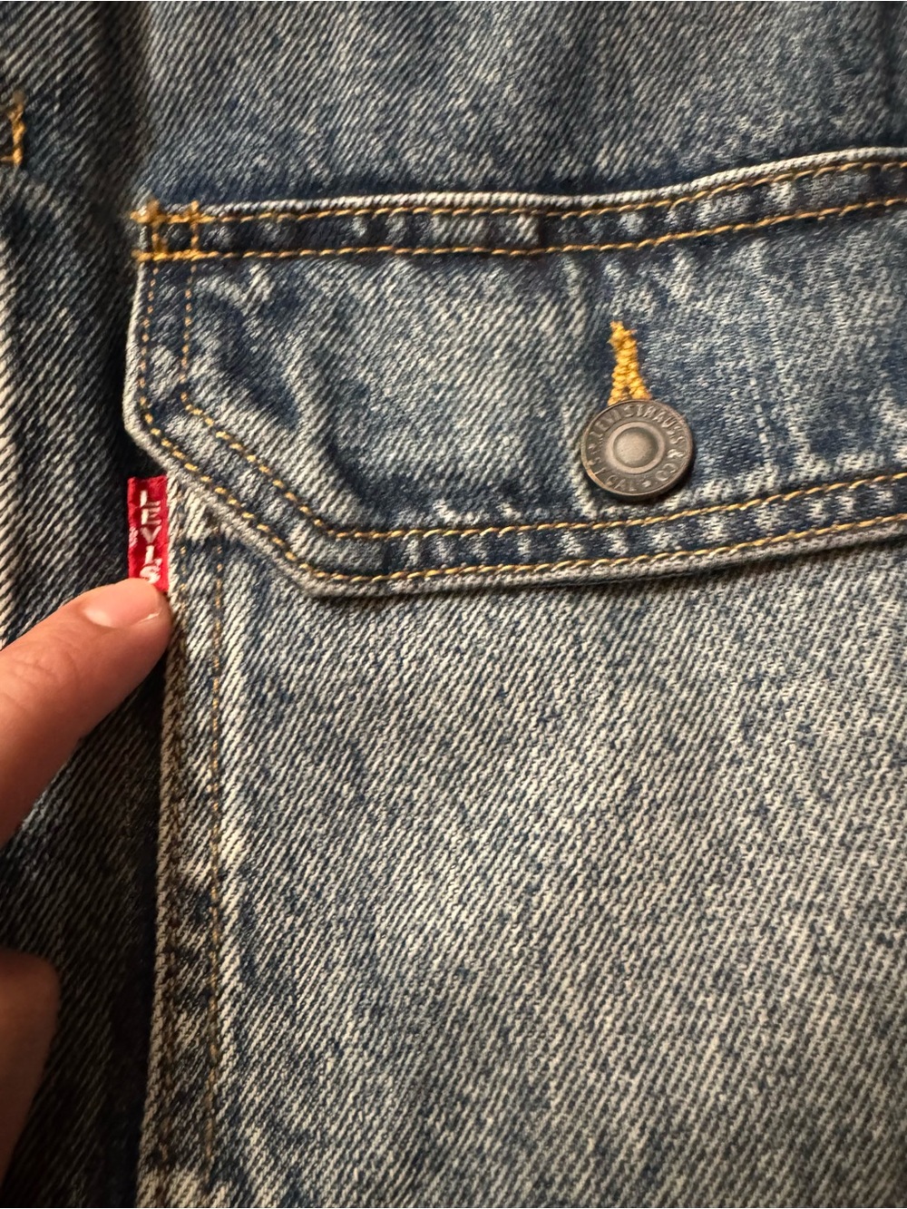 Levi's Blue Denim Jacket with Red and Black Buffalo Plaid Sleeves - Picture 2 of 7